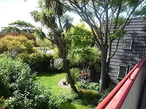 Haka Lodge Christchurch Hostel
